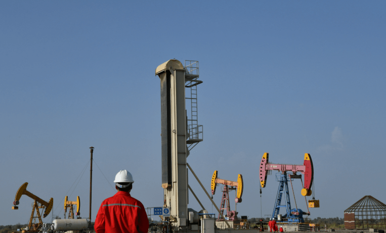 {D220E1C4-CDA5-4CDD-9546-8ED5AA8F80D3}