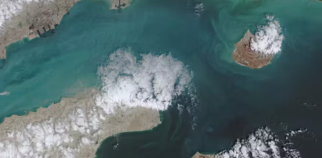 Iran closes Strait of Hormuz